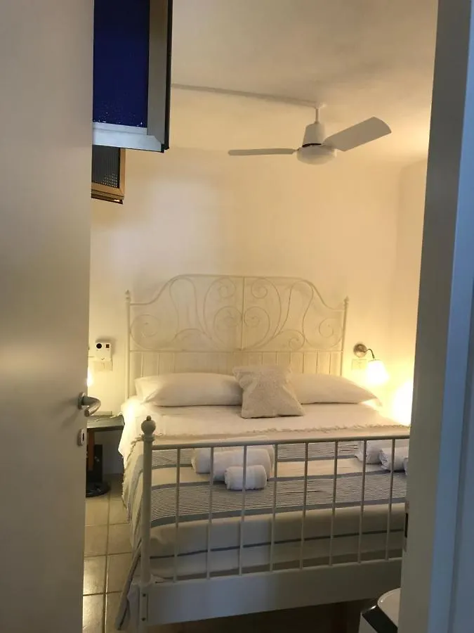 Domus Luna Apartment With Sea View 빌라시미우스 펜션
